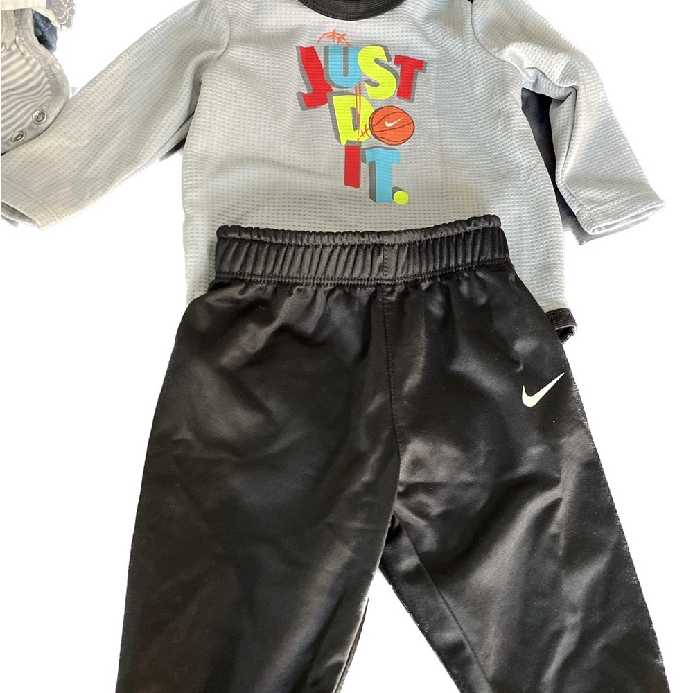 6-9 Month Nike Onesie And Track Pants